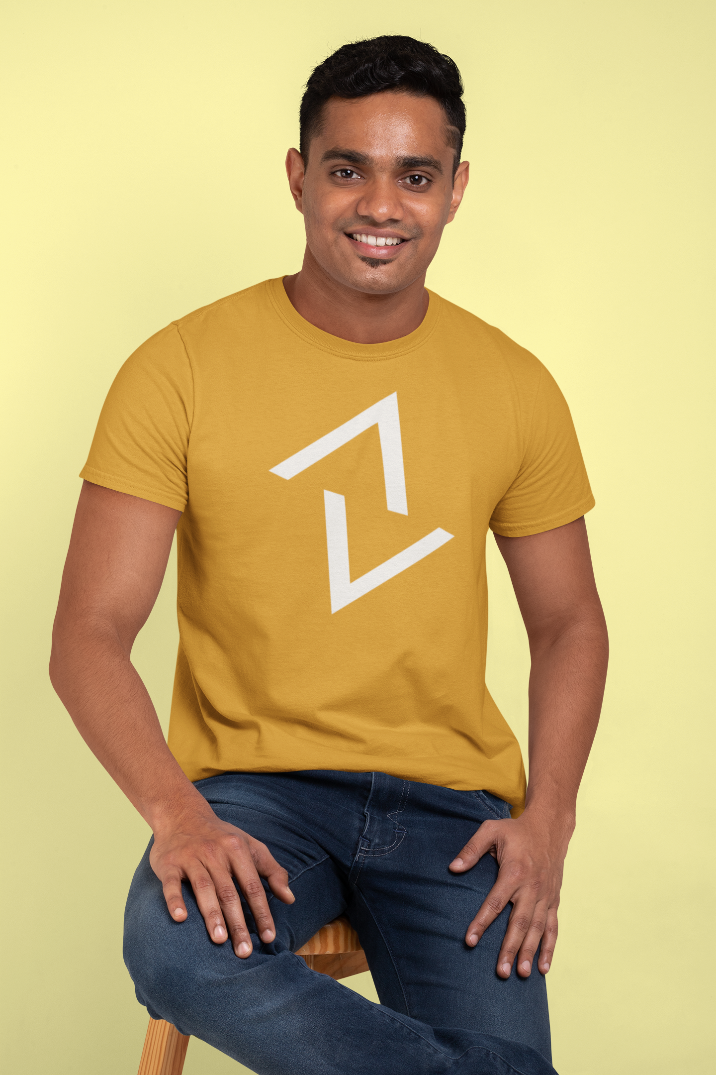 Cotton Triangle Print T-Shirt – Comfortable and Stylish Casual Wear