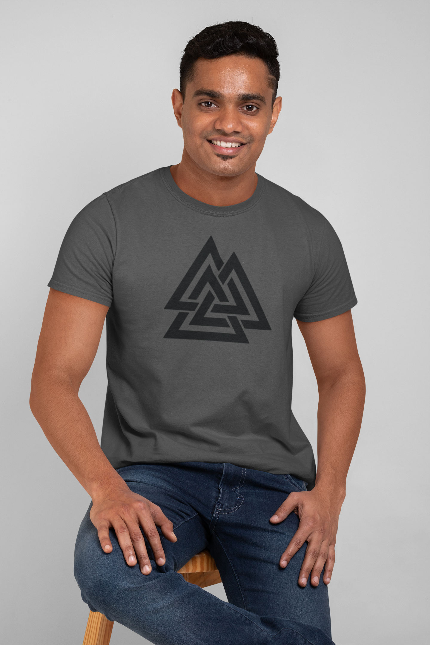 Explore in Style: Travel Triangle Cotton T-Shirt for Globetrotters