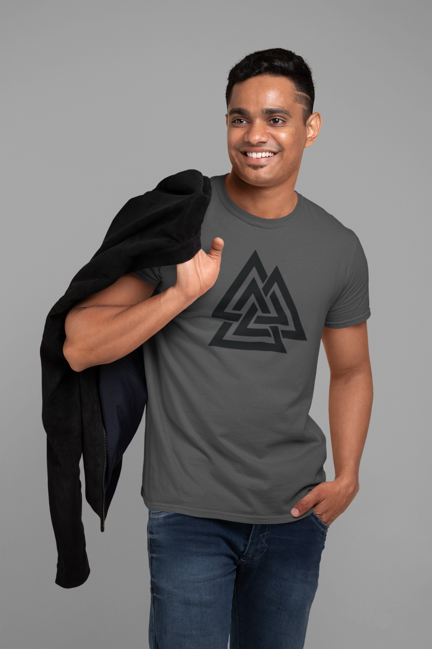 Explore in Style: Travel Triangle Cotton T-Shirt for Globetrotters